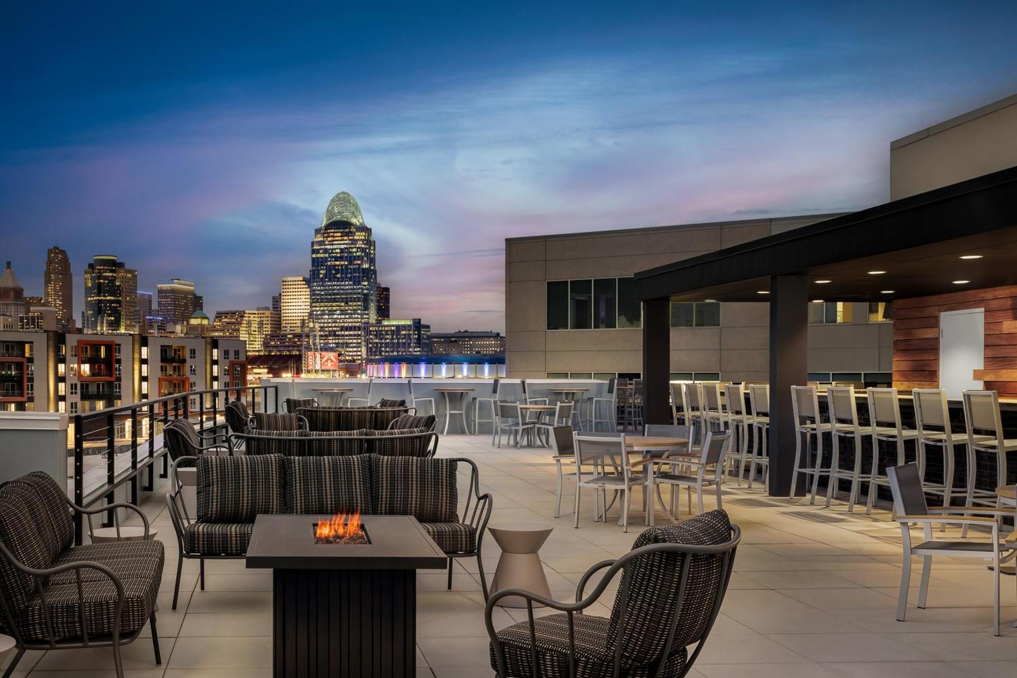 Homewood Suites By Hilton Newport Cincinnati エクステリア 写真